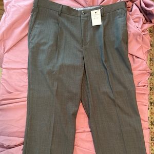 Men’s pleated gray dress pants